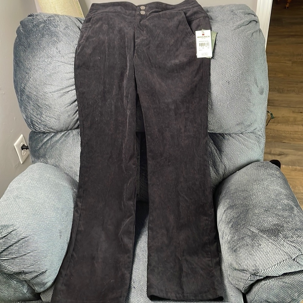 Woolrich corduroy size 6, new with tags BLACK pants